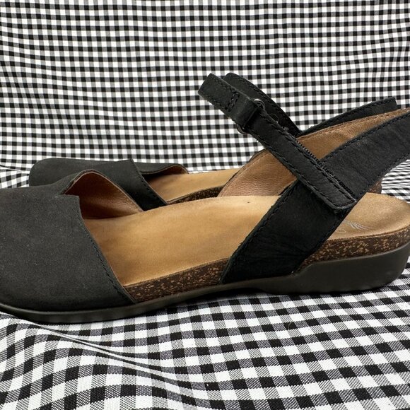 Dansko Rowan Black Brown Nubuck Leather Mary Jane Flat Shoe Womens EU 38 / US 8 - Picture 5 of 5